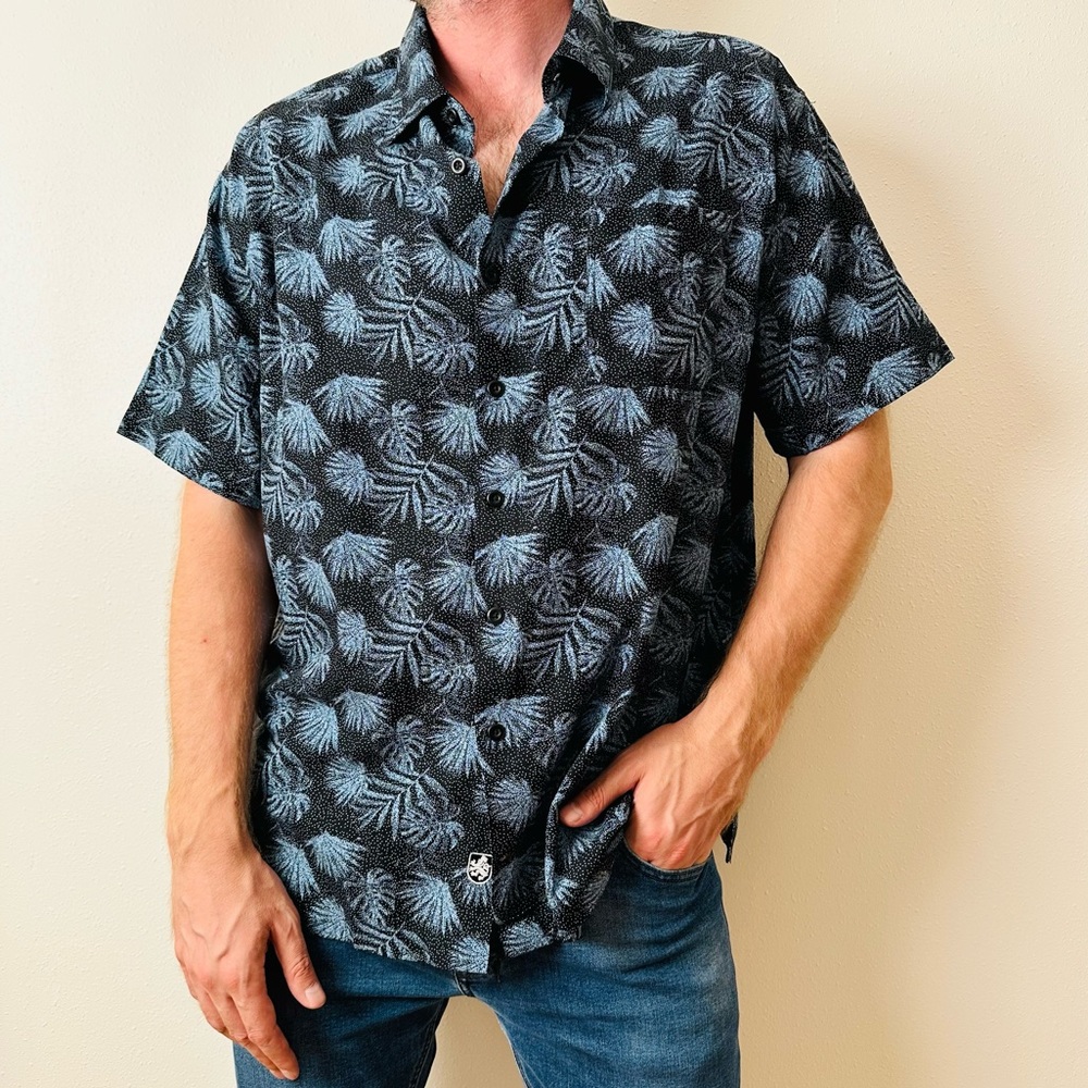 Nat Nast silk blend short sleeve button down shirt silk blend floral